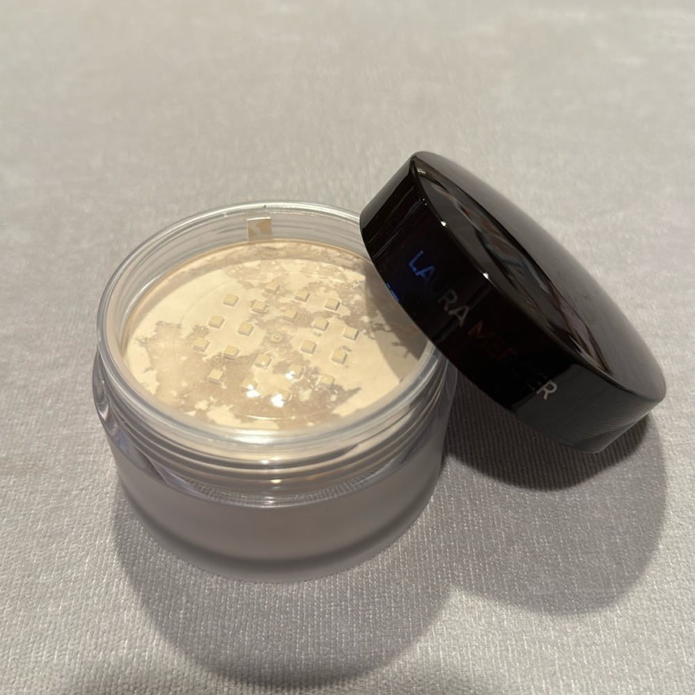 Laura Mercier TRANSLUCENT Loose Setting Powder. NEW